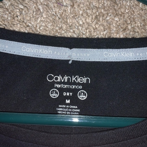 Calvin Klein performance top - Picture 2 of 2